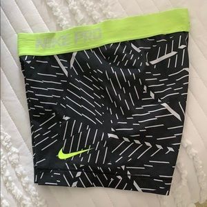 Nike Pro Dri fit shorts 2”